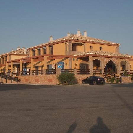 Hotel-Restaurante Cerrillo San Marcos Diezma Exterior foto