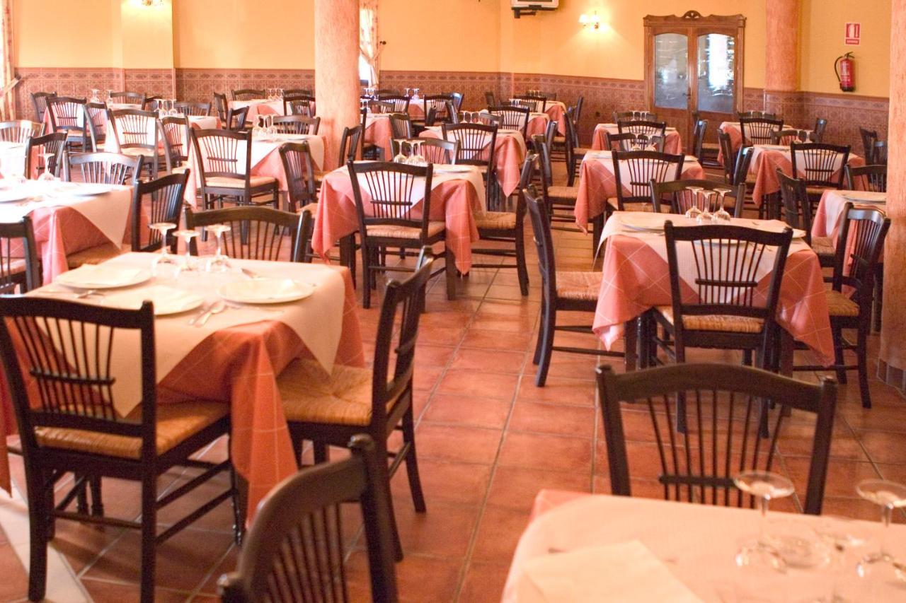 Hotel-Restaurante Cerrillo San Marcos Diezma Exterior foto